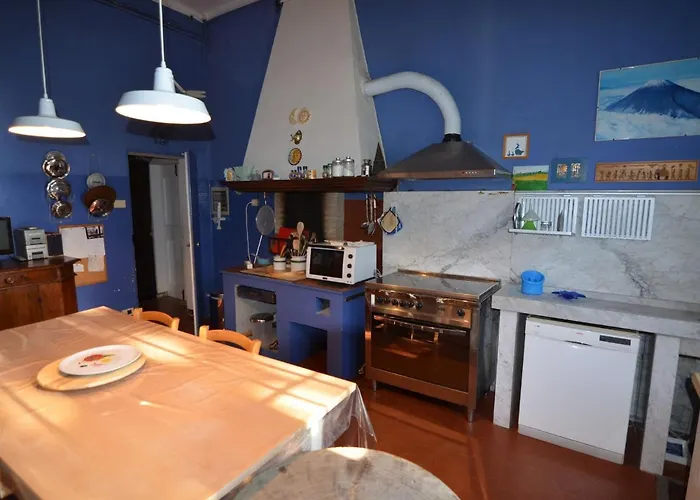 Nyaraló Furry Frinds With Family Faenza